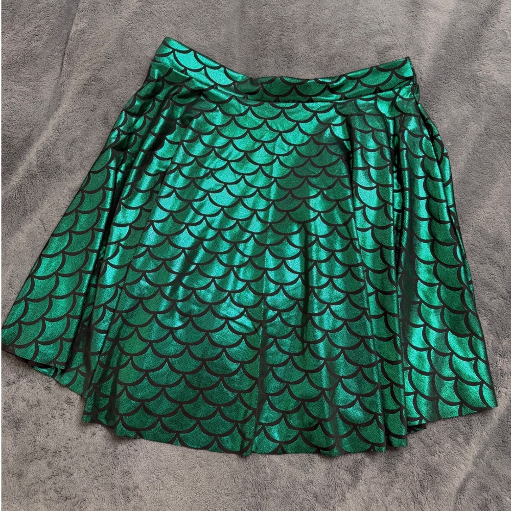 Mermaid Fish Scale Women skirt XL Green Pleated Flared mini skirt NWOT Metallic - Picture 6 of 6